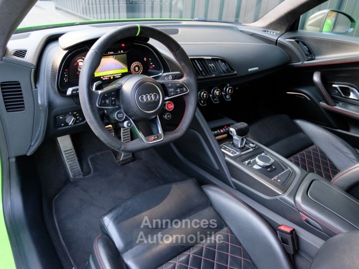 Audi R8 V10 PLUS - 17