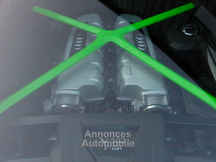 Audi R8 V10 PLUS - 24