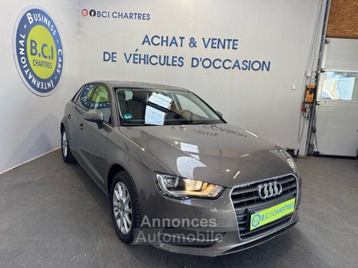 Audi A3 Sportback 14 TFSI 150CH ULTRA COD AMBIENTE S TRONIC 7 - 10
