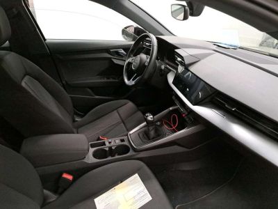 Audi A3 30TDi Sedan Advanced   - 5