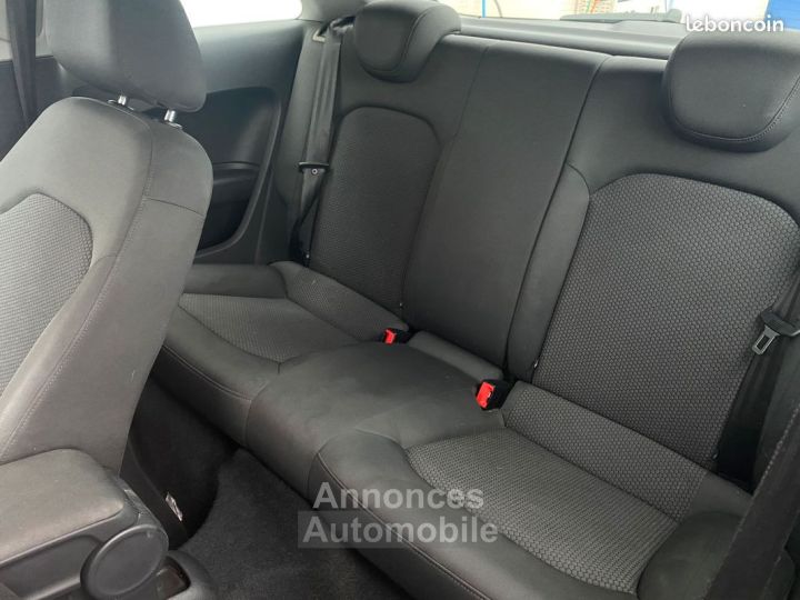 Audi A1 16 tdi 105ch fap ambiente garantie 6 mois - 4