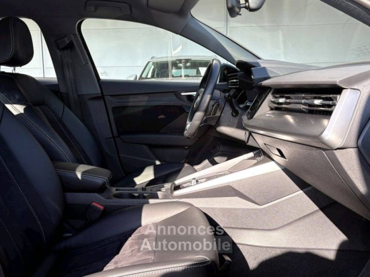 Audi A3 Sportback 40 TFSIe 204 S tronic 6 Design Luxe - 9