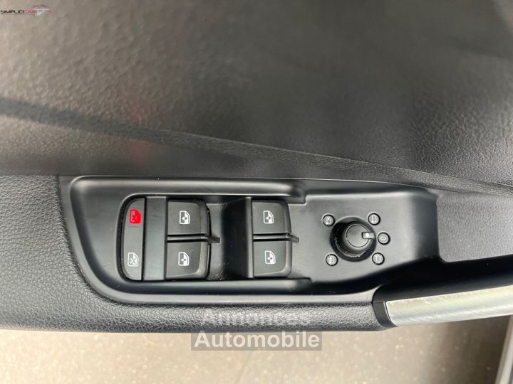 Audi Q2 10 TFSI 116 ch BVM6 S Line - 20