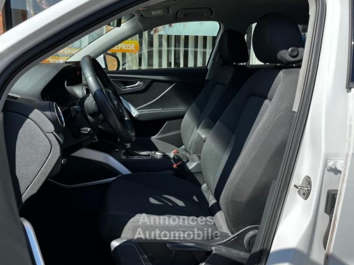 Audi Q2 15 35 TFSI 150 DESIGN S-TRONIC BVA Sièges Chauffants - 10
