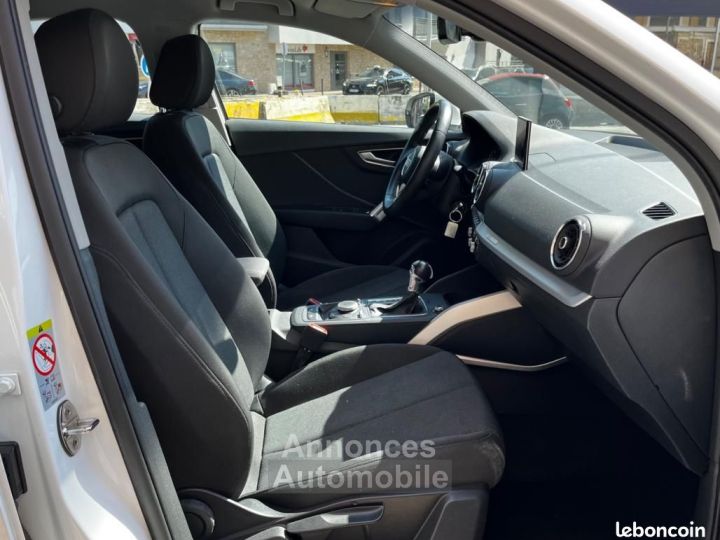 Audi Q2 15 35 TFSI 150 DESIGN S-TRONIC BVA Sièges Chauffants - 13
