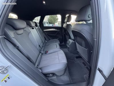 Audi Q5 55 TFSIe Hybrid PHEV 367ch S tronic 7 Quattro line   - 27