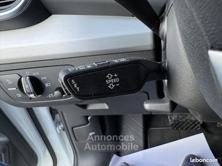 Audi Q5 55 TFSIe Hybrid PHEV 367ch S tronic 7 Quattro line - 38