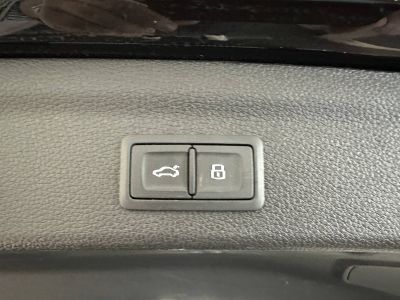 Audi Q3 35 TFSI 150 ch S tronic 7 Design Luxe   - 12