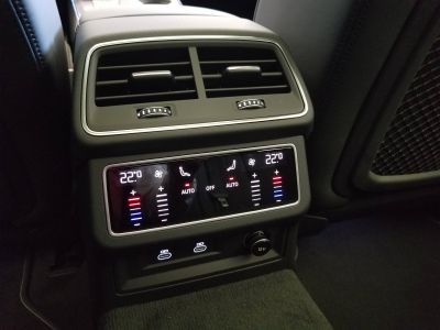 Audi A6 Avant 55 TFSIe 367 ch S tronic 7 Quattro Competition   - 13