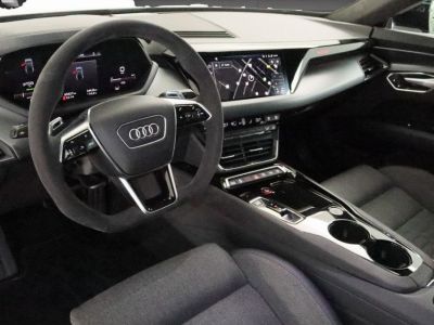 Audi e-tron GT quattro 476 ch – Toit Pano, Caméra 360°, Suspensions pneumatiques   - 9