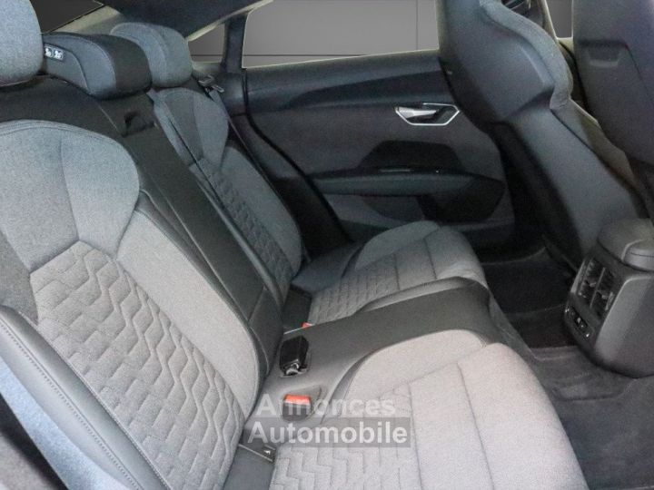 Audi e-tron GT quattro 476 ch – Toit Pano, Caméra 360°, Suspensions pneumatiques - 13