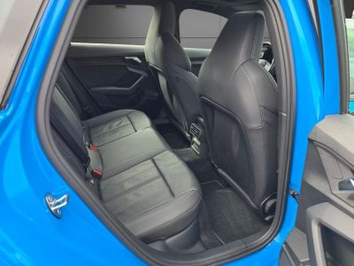 Audi A3 40 TFSI e S tronic S line • Hybride rechargeable • Toit pano • Caméra   - 14