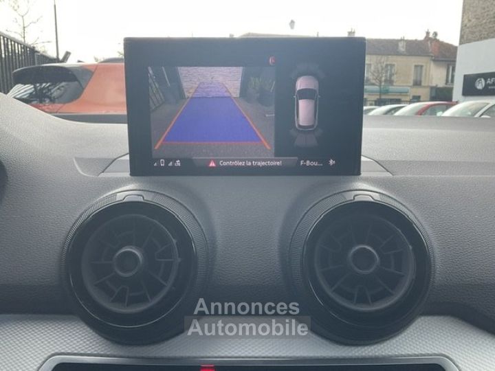Audi Q2 35 TFSI COD 150 S tronic 7 Design - 21
