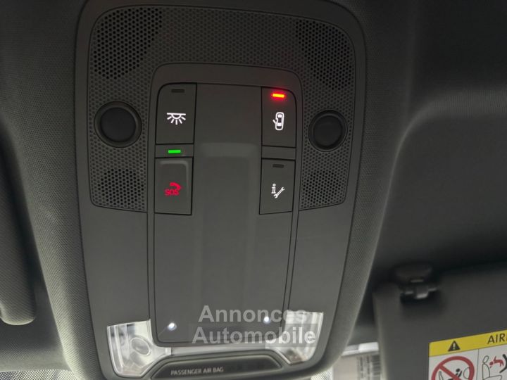 Audi A3 BERLINE 35 TFSI Mild Hybrid 150 S tronic 7 Design Luxe - 37