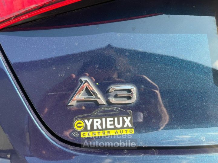 Audi A3 Sportback 30 TFSI 116 S tronic 7 Midnight Series - 40
