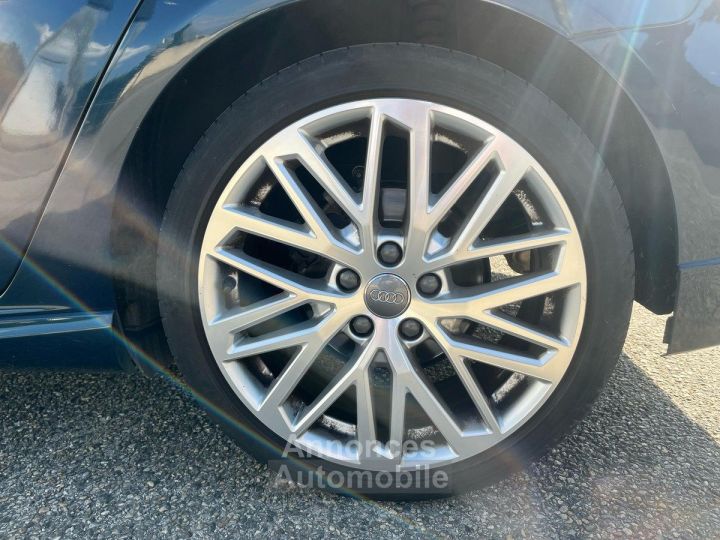 Audi A3 Sportback 30 TFSI 116 S tronic 7 Midnight Series - 54