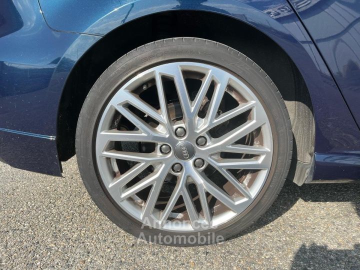 Audi A3 Sportback 30 TFSI 116 S tronic 7 Midnight Series - 55