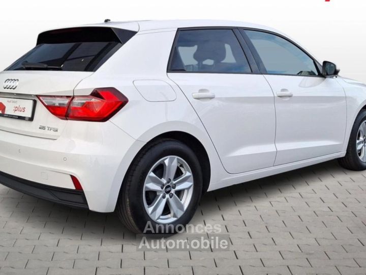 Audi A1  Sportback II 25 TFSI 95ch S line S tronic 7 - 2