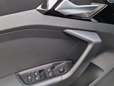 Audi A1  Sportback II 25 TFSI 95ch S line S tronic 7   - 9