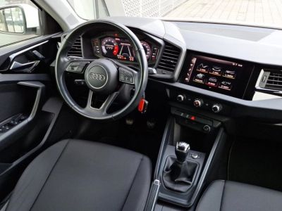 Audi A1  Sportback II 25 TFSI 95ch S line S tronic 7   - 11