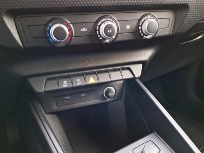 Audi A1  Sportback II 25 TFSI 95ch S line S tronic 7   - 13