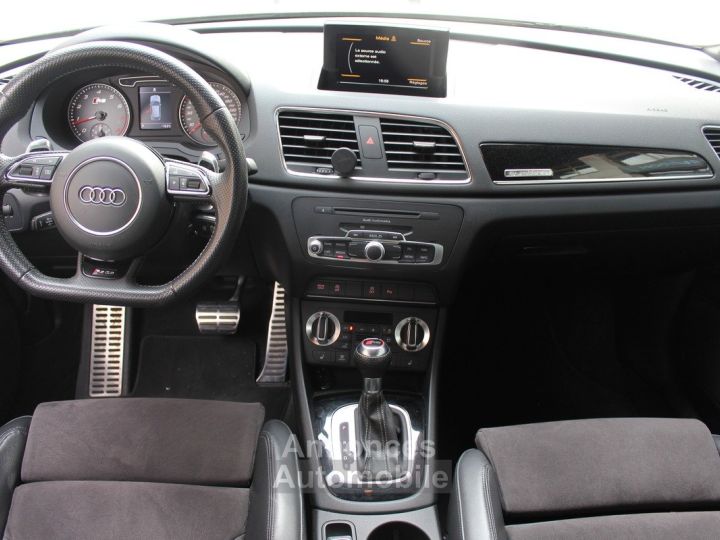 Audi RS Q3 25 TFSI 310 QUATTRO S TRONIC - 9
