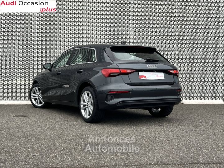 Audi A3 Sportback 30 TDI 116 S tronic 7 Design - 4