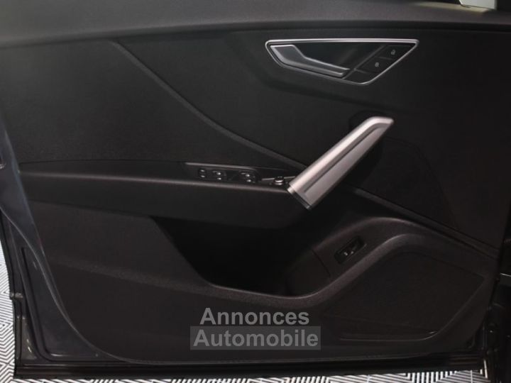 Audi Q2 S-Line Design Luxe 35 TFSI 150 S-Tronic GPS Virtual Caméra TO Hayon Pré Sense Car Play JA 17 - 12
