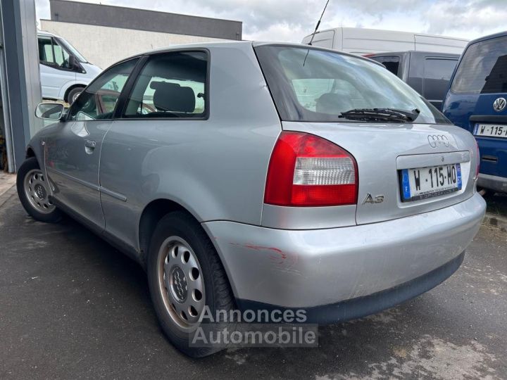 Audi A3 EVOLUTION 16i Attraction - 2