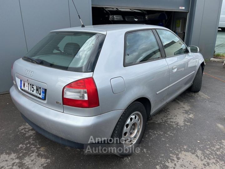 Audi A3 EVOLUTION 16i Attraction - 4