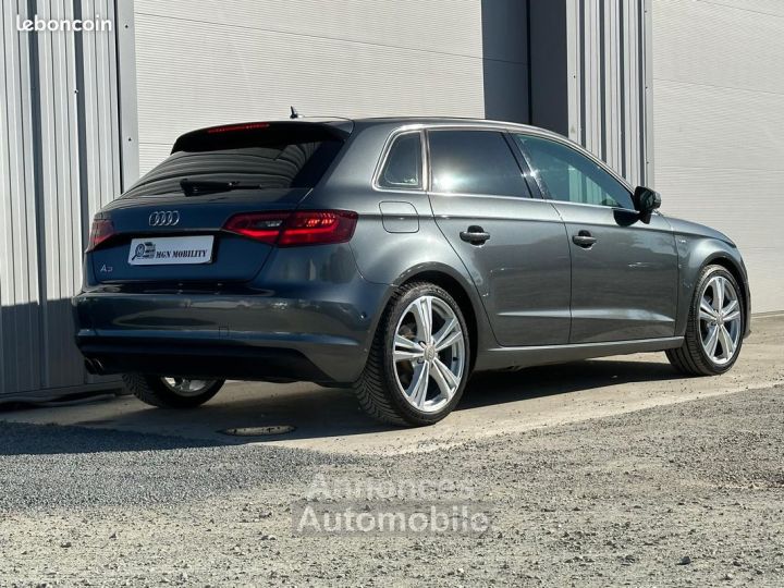 Audi A3 Sportbak S-Line 20 TDI 150 S-Tronic 6 parfait état - 2