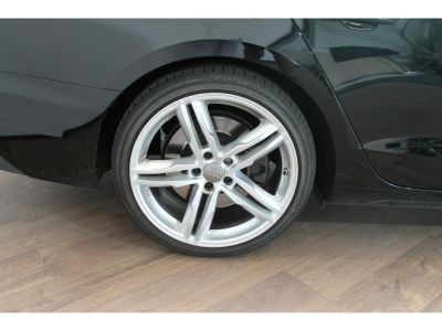 Audi A4 Quattro 30 V6 45 TDI - 231 - BVA tiptronic BERLINE Avus PHASE 3   - 17