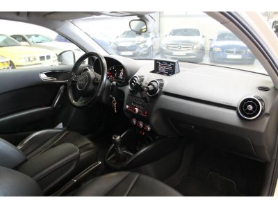 Audi A1 16 TDI  - 105 -  Finition Ambition   - 10