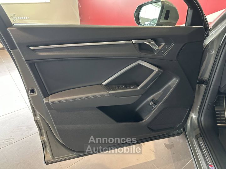 Audi Q3 Sportback 45 TFSIe  245 ch S tronic 6 S line - 11