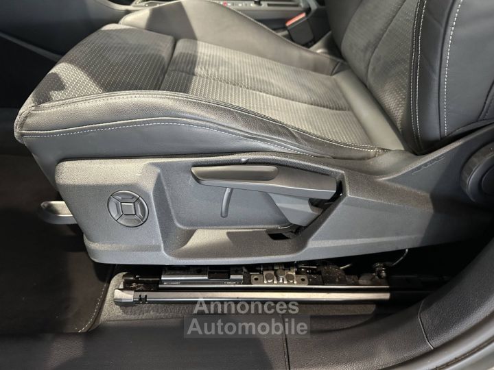 Audi Q3 Sportback 45 TFSIe  245 ch S tronic 6 S line - 14