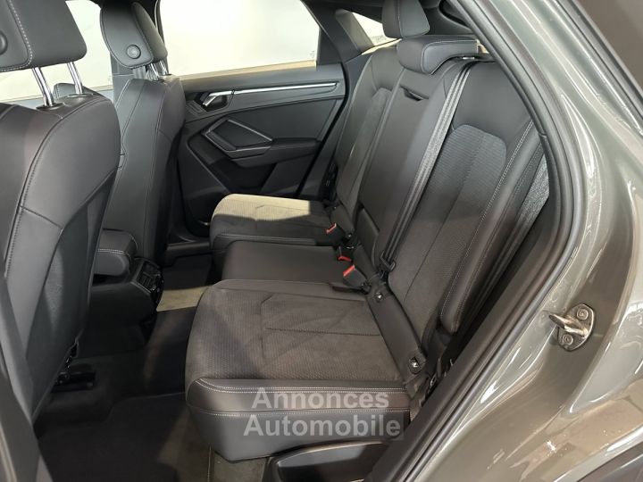 Audi Q3 Sportback 45 TFSIe  245 ch S tronic 6 S line - 19