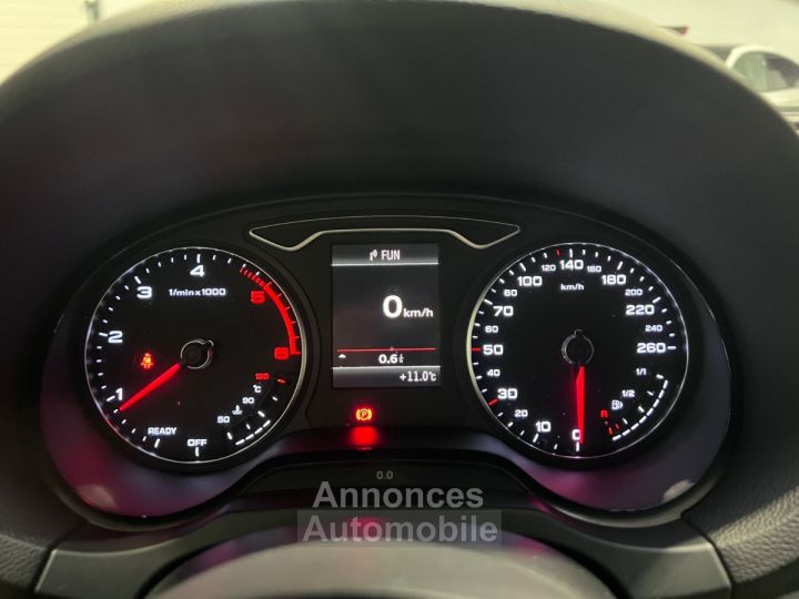 Audi A3 CABRIOLET 20 TDI 150 S Line - 33