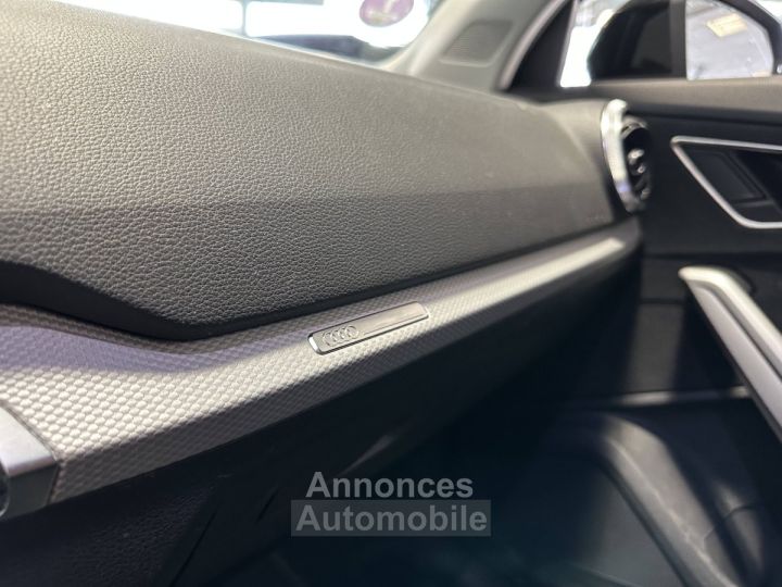 Audi Q2 35 TFSI 150 S tronic 7 Design Luxe - 9