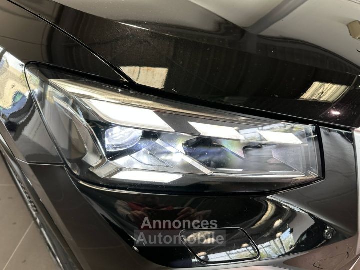 Audi Q2 35 TFSI 150 S tronic 7 Design Luxe - 25