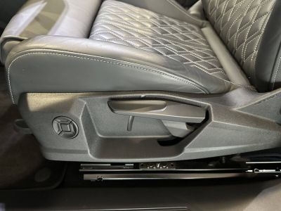 Audi Q4 E-Tron 40 204 ch 82 kW S line   - 13