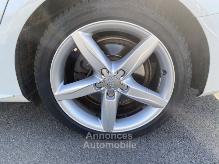 Audi A4 Avant 20 TDI 150CH CLEAN DIESEL DPF S LINE MULTITRONIC EURO6 - 6