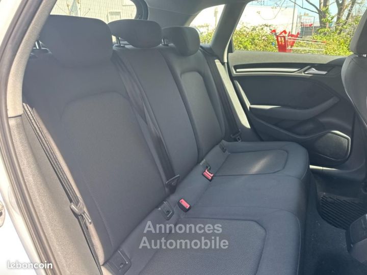 Audi A3 Sportback 15 TFSI 150 BUSINESS LINE BVA 2EME MAIN - 16