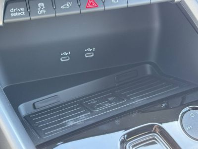 Audi A3 ALLSTREET Allstreet 40 TFSI e Hybride rechargeable 204 S tronic 6 Avus   - 40