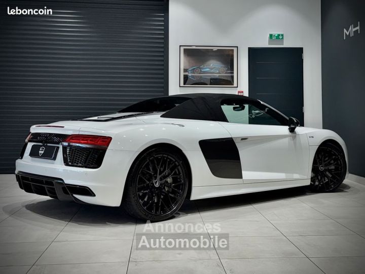 Audi R8 Spyder II FACELIFT 52 FSI V10 540 Ch QUATTRO S-TRONIC 7 PACK BLACK INT EXT CARBONE FEUX LAZER CÉRAMIQUE MAGNETIC RIDE B&O ECHAP SPORT FULL OPTION ÉTAT NEUF - 3