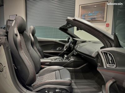 Audi R8 Spyder II FACELIFT 52 FSI V10 540 Ch QUATTRO S-TRONIC 7 PACK BLACK INT EXT CARBONE FEUX LAZER CÉRAMIQUE MAGNETIC RIDE B&O ECHAP SPORT FULL OPTION ÉTAT NEUF   - 5