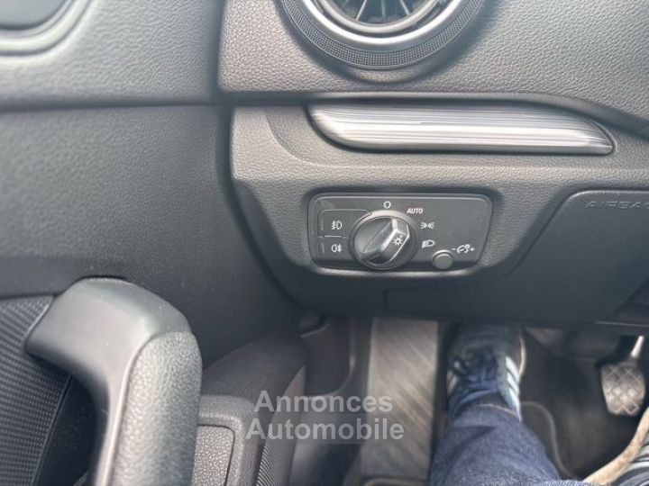 Audi A3 cabriolet 16 TDI 110ch AMBITION LUXE - 24