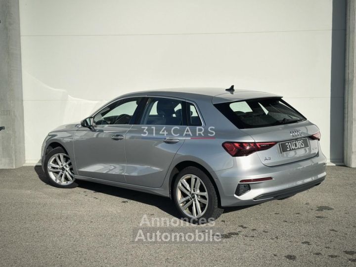 Audi A3 Sportback 20 35 TDI - 150 - BV S-Tronic 7  8Y Business Line PHASE 1 - 2