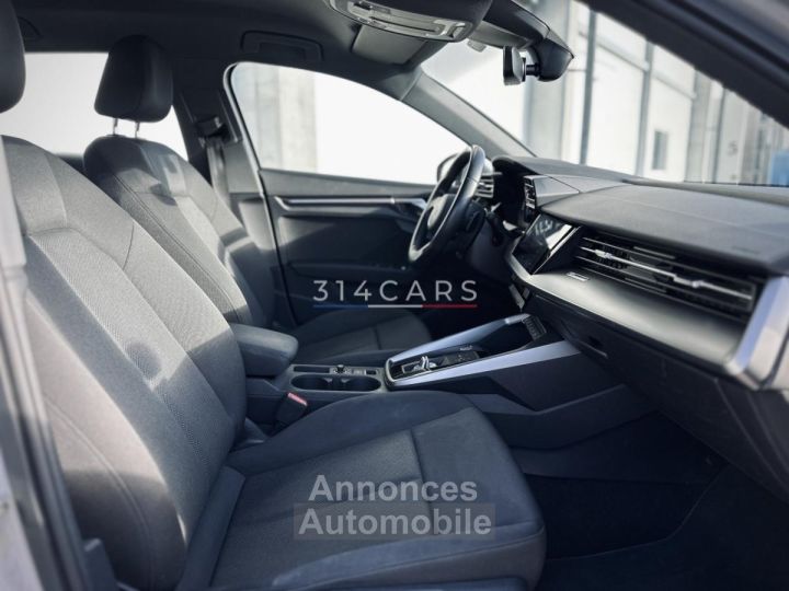Audi A3 Sportback 20 35 TDI - 150 - BV S-Tronic 7  8Y Business Line PHASE 1 - 6