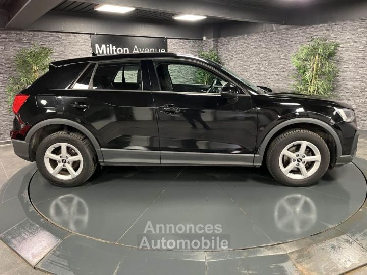 Audi Q2 15 35 TFSI - 150 - BV S-tronic Business line - 6