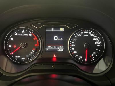 Audi Q2 15 35 TFSI - 150 - BV S-tronic Business line   - 9